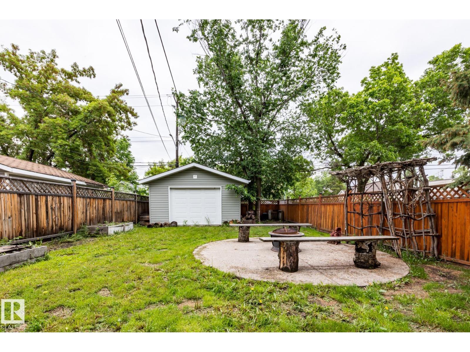 11903 91 St Nw, Edmonton, Alberta  T5B 4B7 - Photo 11 - E4463131
