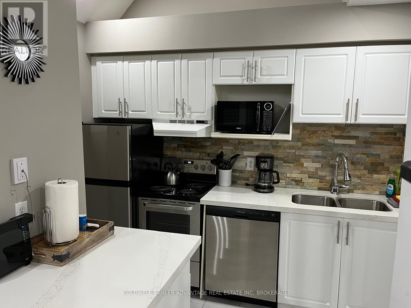 210 - 796468 Grey Road 19 Road, Blue Mountains, Ontario  L9Y 0N6 - Photo 11 - X12477397