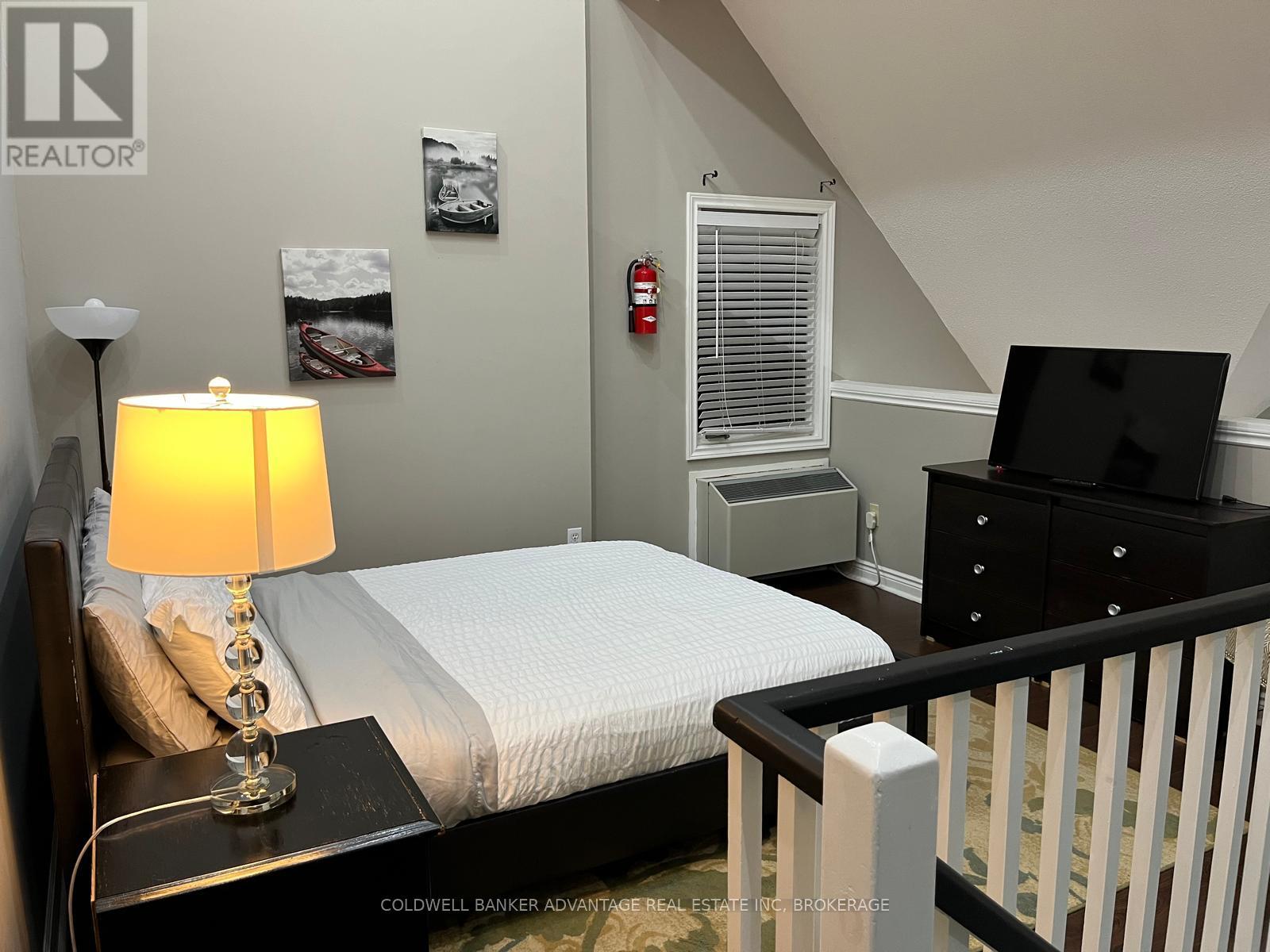 210 - 796468 Grey Road 19 Road, Blue Mountains, Ontario  L9Y 0N6 - Photo 17 - X12477397