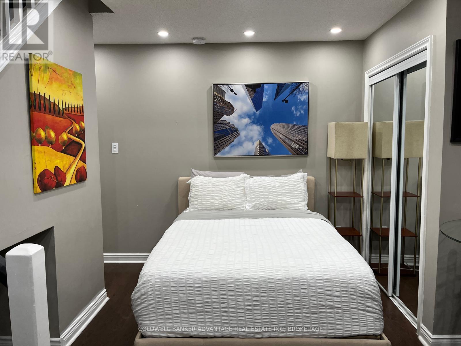 210 - 796468 Grey Road 19 Road, Blue Mountains, Ontario  L9Y 0N6 - Photo 9 - X12477397