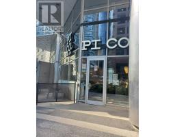 160 BLOOR STREET E, Toronto, Ontario