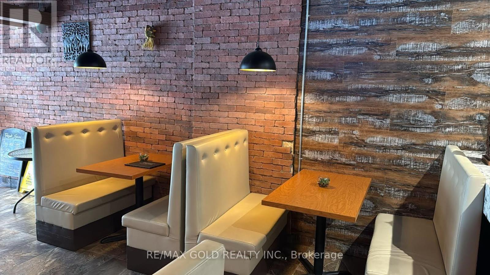 791 King Street W, Toronto, Ontario  M5V 1N4 - Photo 2 - C12477352