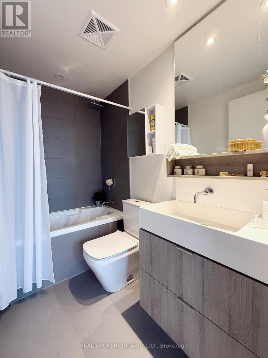 2004 - 5 Soudan Avenue, Toronto, Ontario  M4S 0B1 - Photo 18 - C12477355