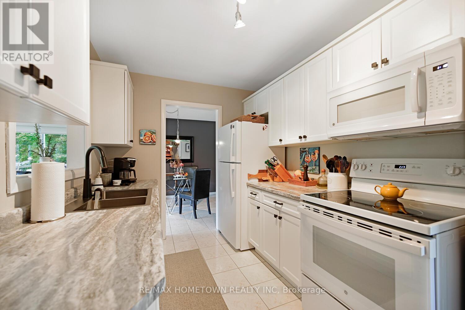 64 Brookview Place, Brockville, Ontario  K6V 4P6 - Photo 20 - X12477401