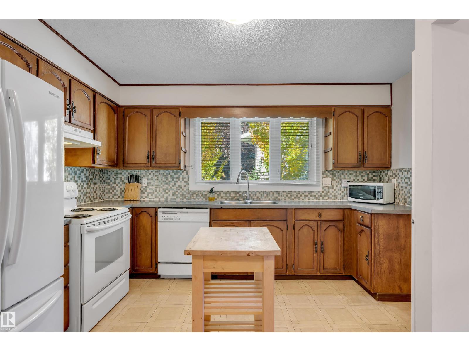 232 Rachview Pl Nw, Calgary, Alberta  T4G 1R7 - Photo 12 - E4463133
