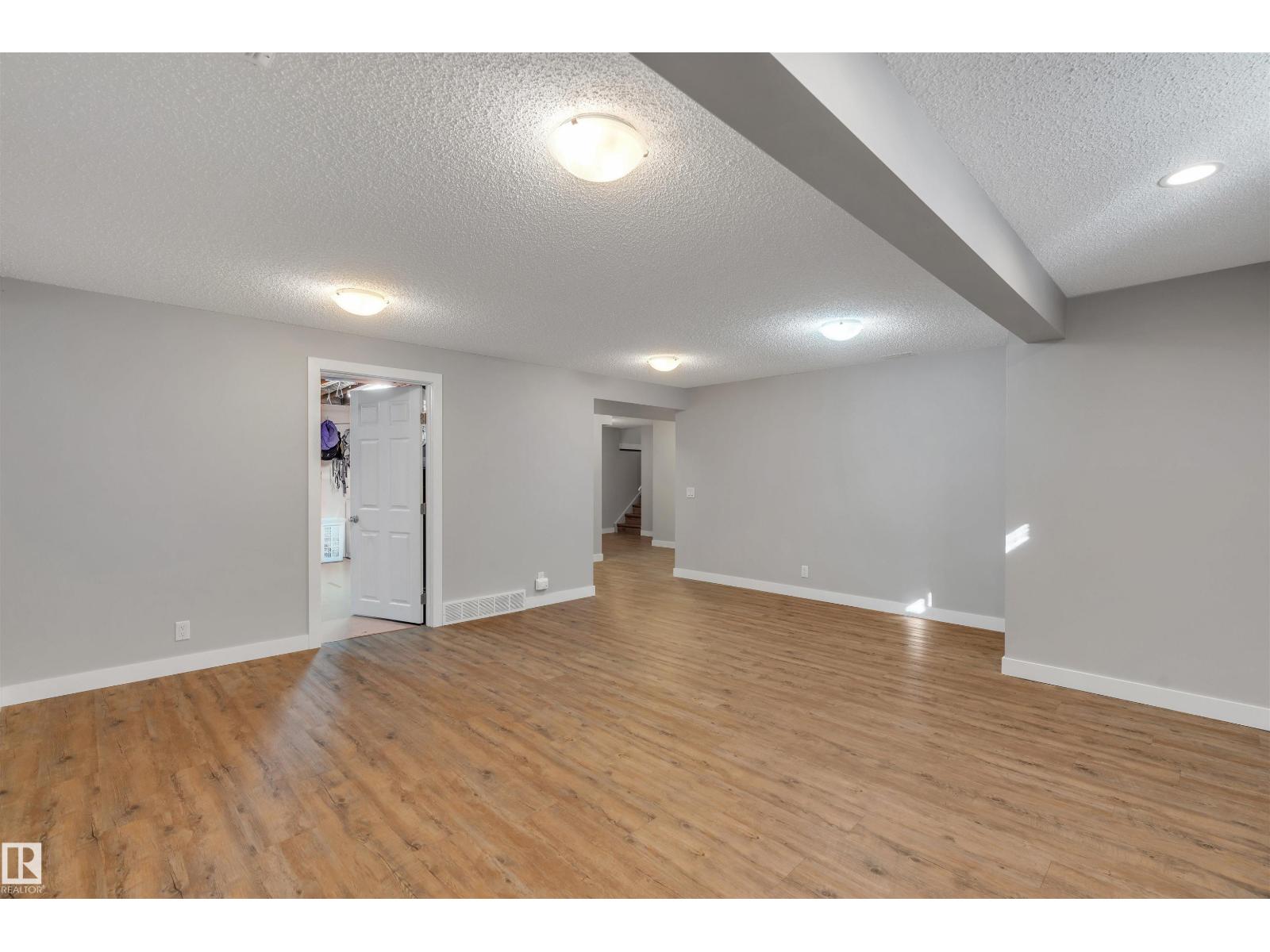 232 Rachview Pl Nw, Calgary, Alberta  T4G 1R7 - Photo 28 - E4463133