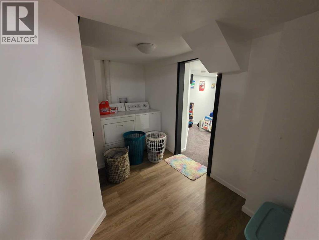 59 Brookpark Crescent Sw, Calgary, Alberta  T2W 2W6 - Photo 24 - A2251444