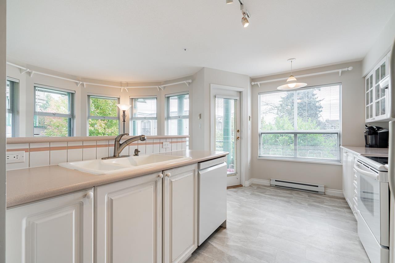 205 1576 Merklin Street, White Rock, British Columbia  V4B 5K2 - Photo 10 - R3061276