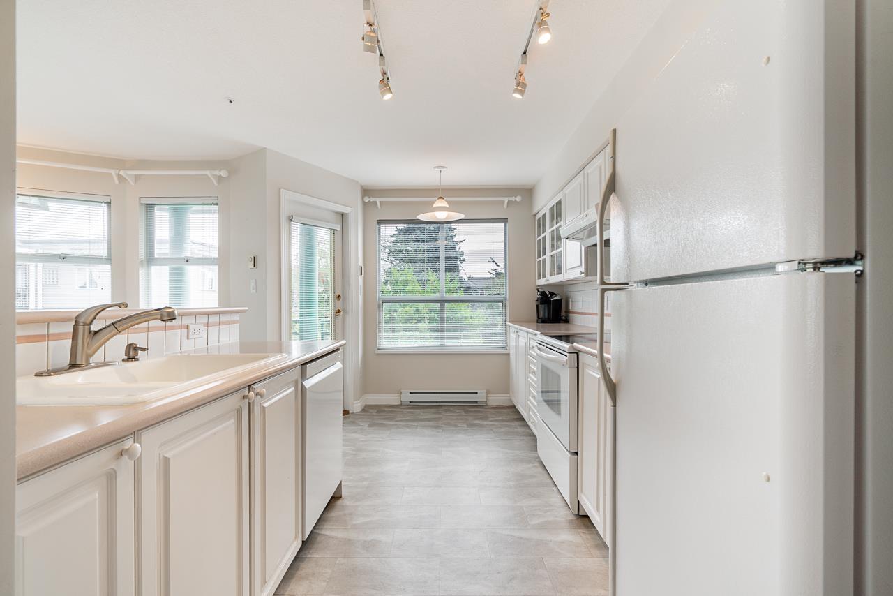 205 1576 Merklin Street, White Rock, British Columbia  V4B 5K2 - Photo 13 - R3061276