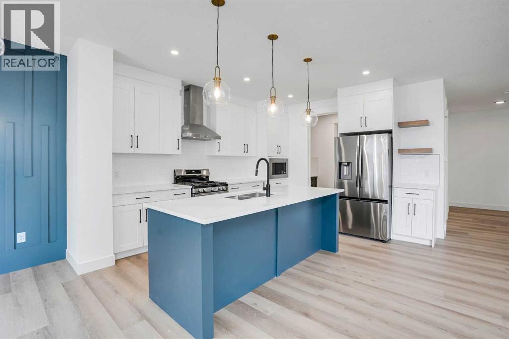 27 Heritage Close, Cochrane, Alberta  T4C 3G8 - Photo 10 - A2266388