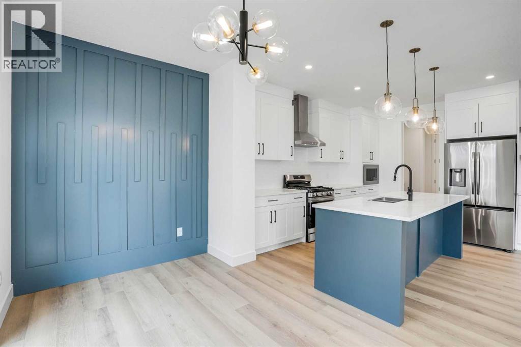 27 Heritage Close, Cochrane, Alberta  T4C 3G8 - Photo 12 - A2266388