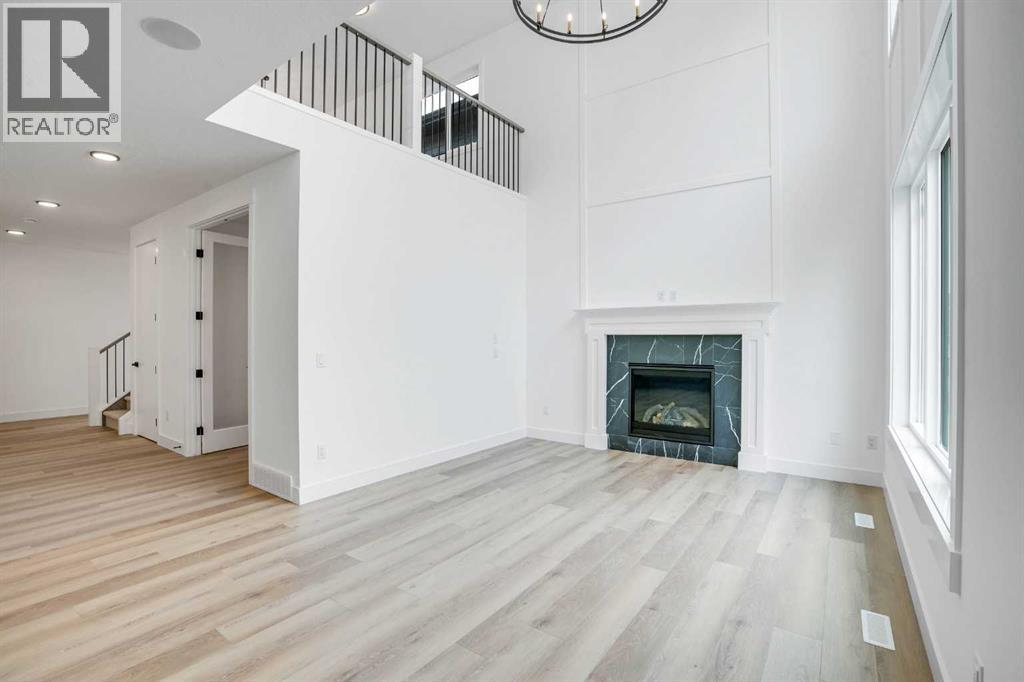 27 Heritage Close, Cochrane, Alberta  T4C 3G8 - Photo 13 - A2266388