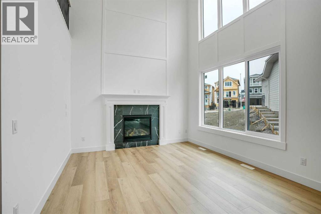 27 Heritage Close, Cochrane, Alberta  T4C 3G8 - Photo 14 - A2266388