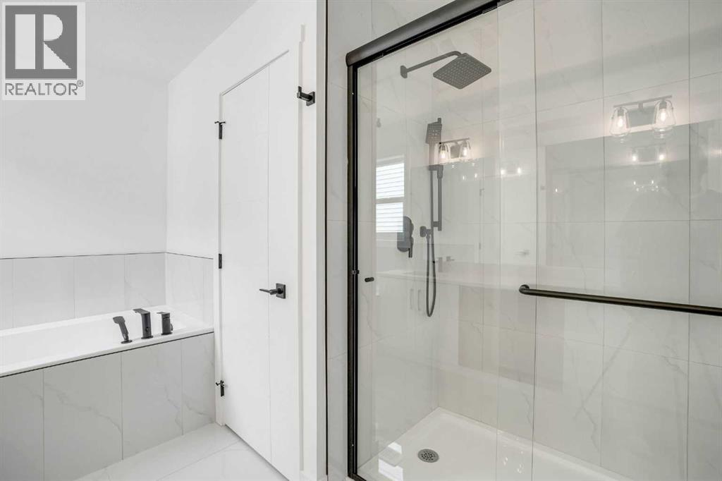 27 Heritage Close, Cochrane, Alberta  T4C 3G8 - Photo 23 - A2266388