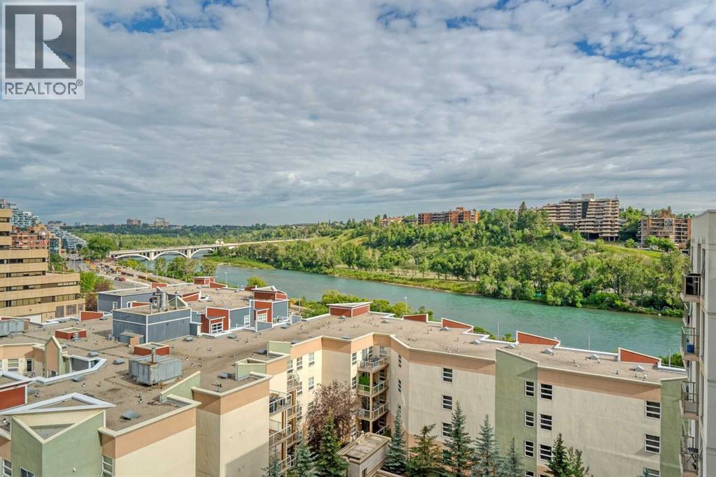 909, 325 3 Street Se, Calgary, Alberta  T2G 0T9 - Photo 1 - A2263716