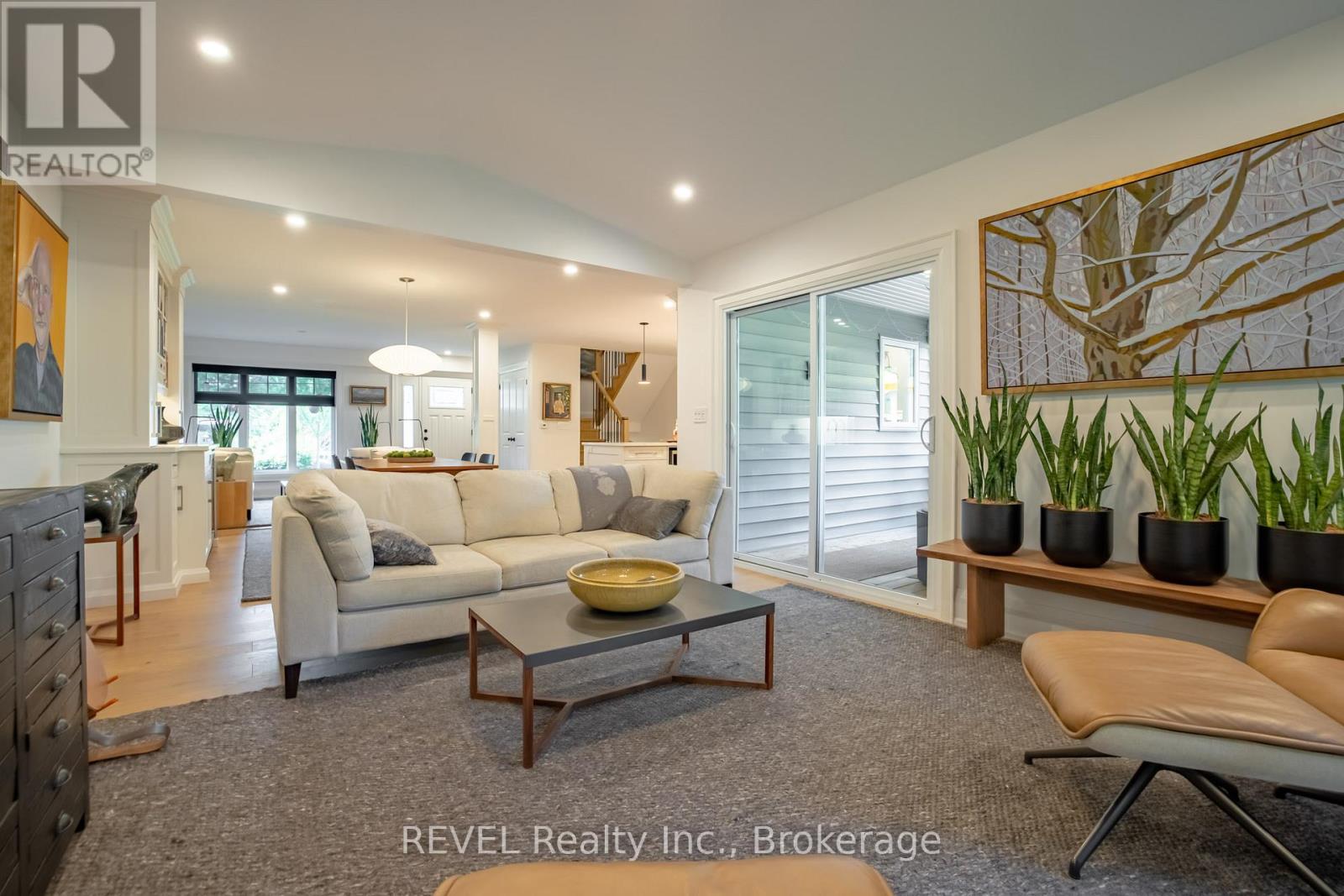 74 Montgomery Road, Welland, Ontario  L3C 2Y3 - Photo 14 - X12477410