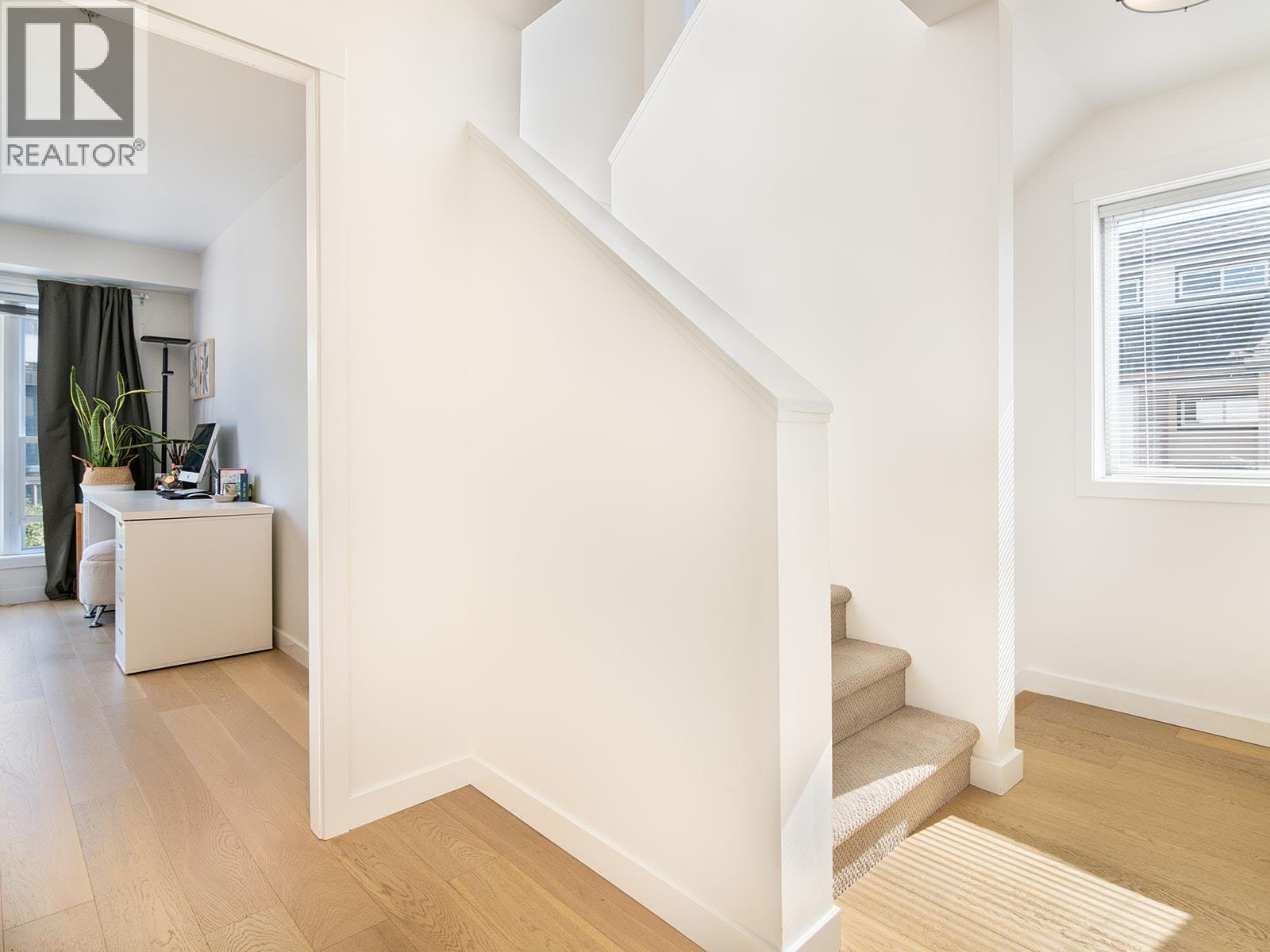 2 1261 Main Street, Squamish, British Columbia  V8B 0P7 - Photo 11 - R3061271