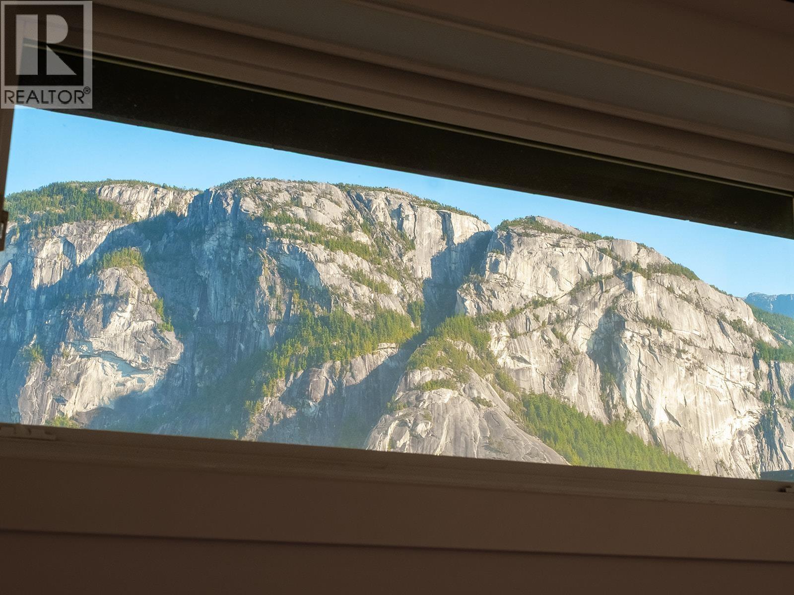 2 1261 Main Street, Squamish, British Columbia  V8B 0P7 - Photo 21 - R3061271