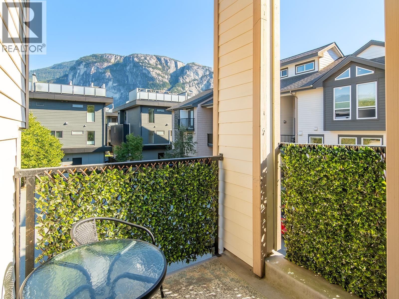 2 1261 Main Street, Squamish, British Columbia  V8B 0P7 - Photo 5 - R3061271