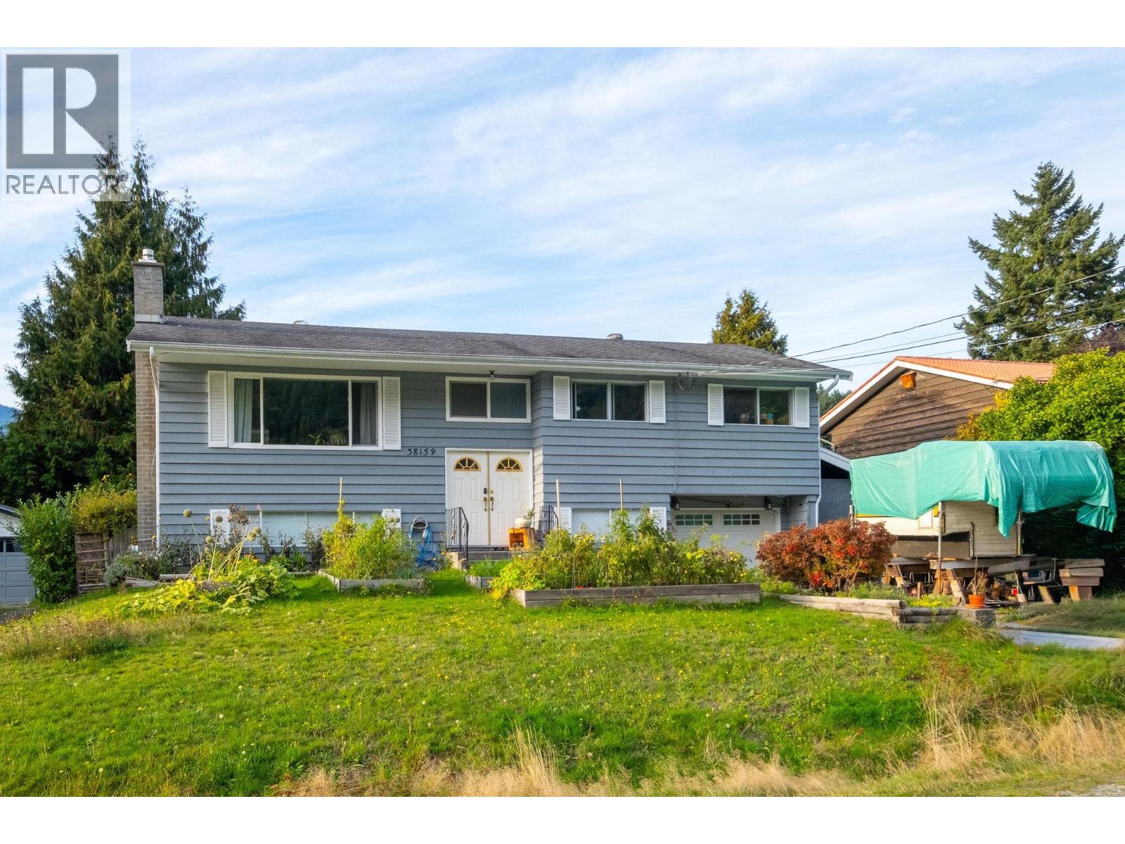 38159 Hemlock Avenue, Squamish, British Columbia  V8B 0X6 - Photo 25 - R3056199