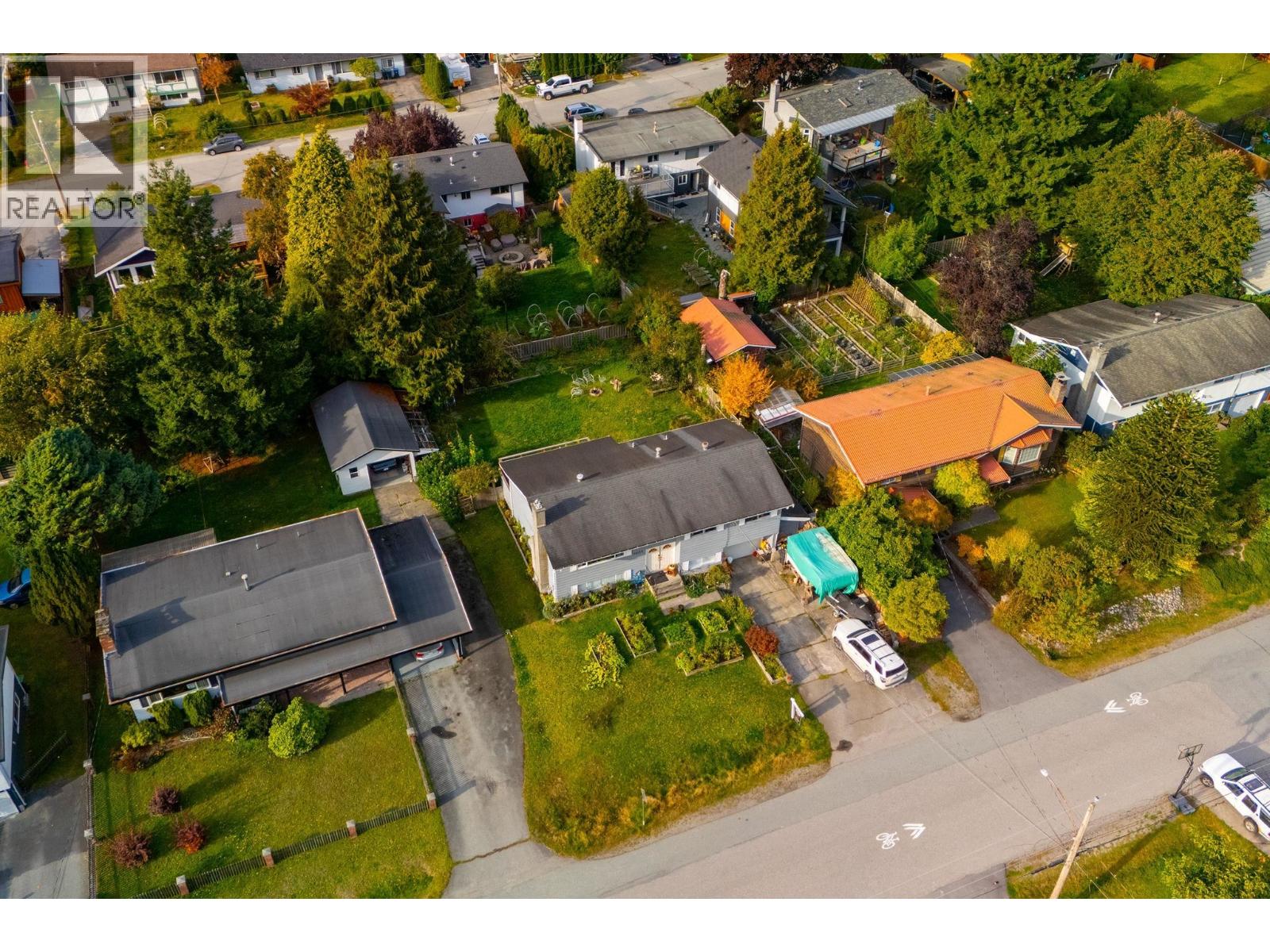 38159 Hemlock Avenue, Squamish, British Columbia  V8B 0X6 - Photo 6 - R3056199