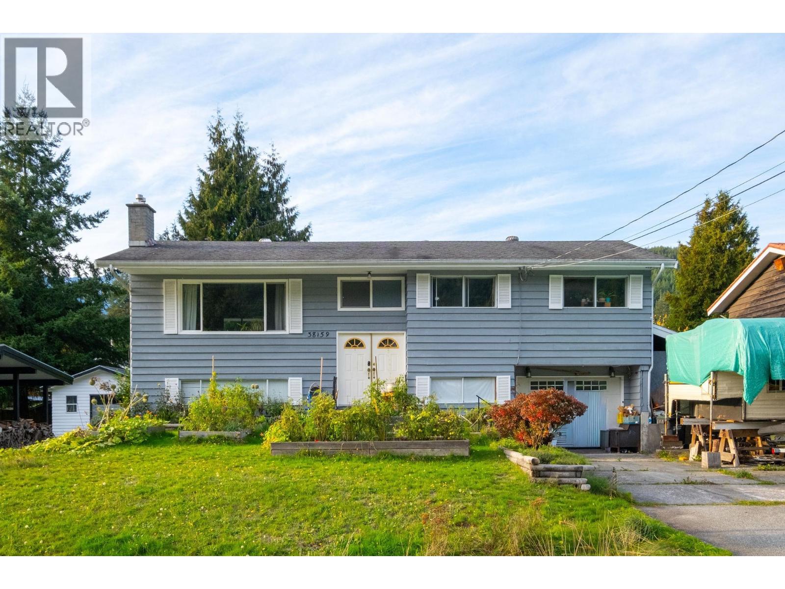 38159 Hemlock Avenue, Squamish, British Columbia  V8B 0X6 - Photo 28 - R3056199