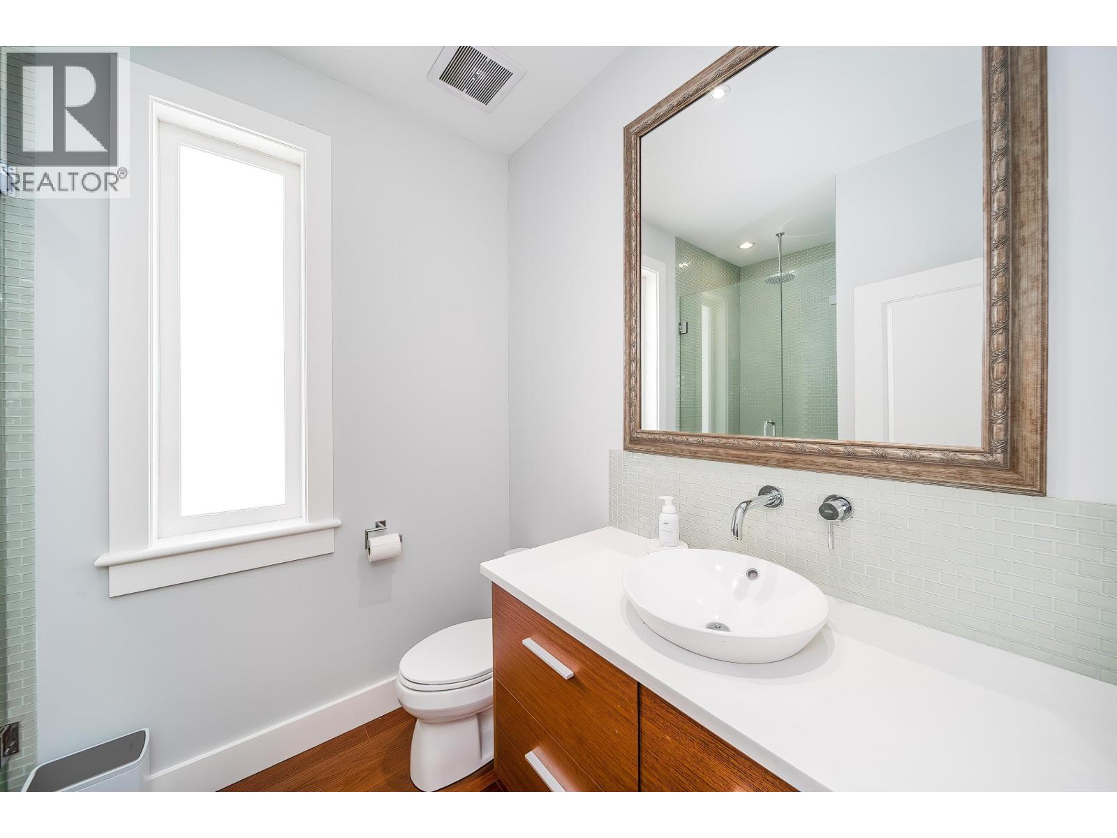 18 Hythe Avenue, Burnaby, British Columbia  V5B 3H7 - Photo 16 - R3052789