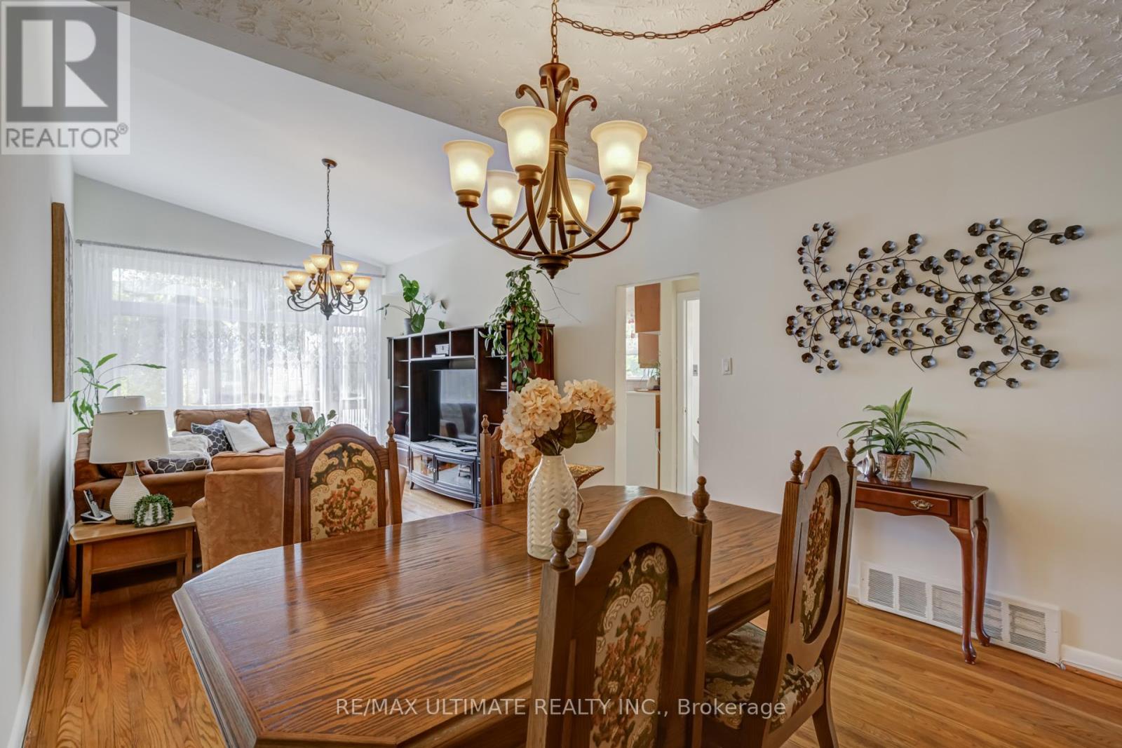 29 Clapperton Avenue, Toronto, Ontario  M1L 4K7 - Photo 20 - E12477339