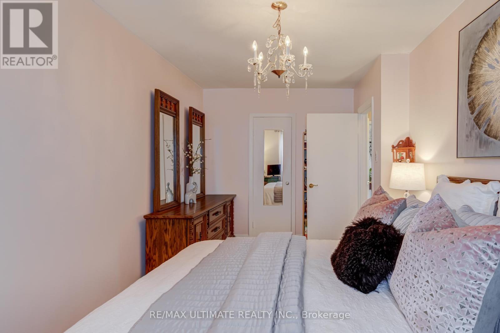 29 Clapperton Avenue, Toronto, Ontario  M1L 4K7 - Photo 24 - E12477339