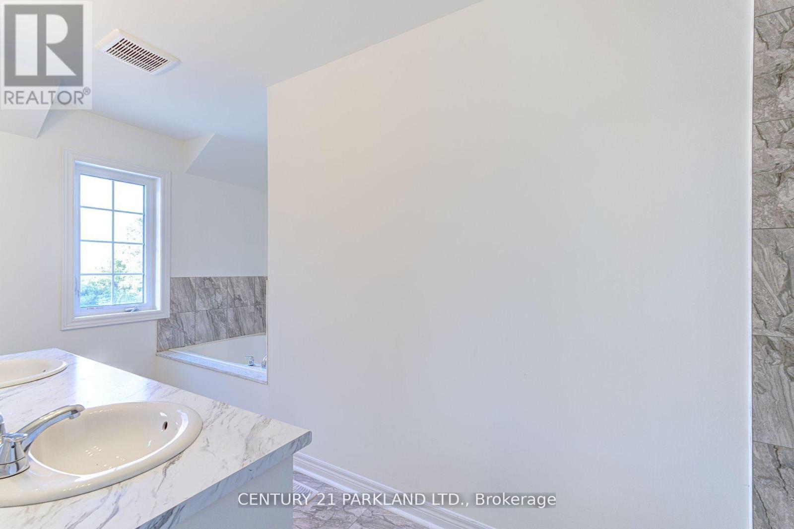 Potl #7 - 1741 Fairport Road, Pickering, Ontario  L1V 1S9 - Photo 4 - E12477342