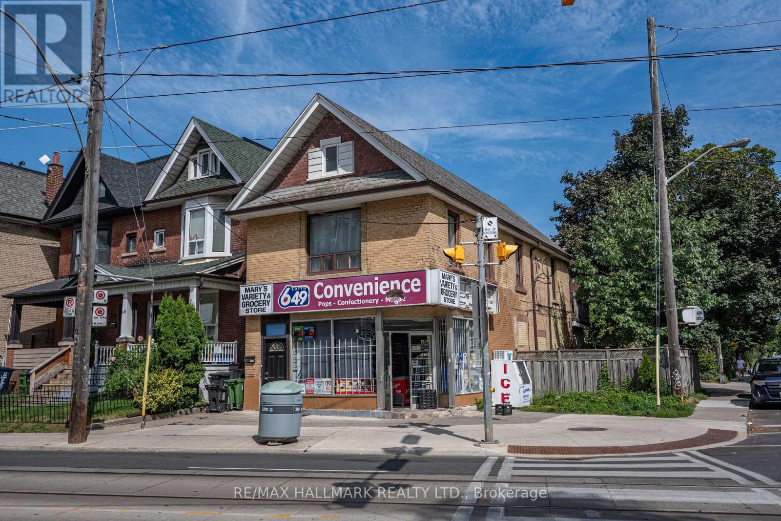 675 Broadview Avenue, Toronto, Ontario  M4K 2P4 - Photo 7 - E12477348