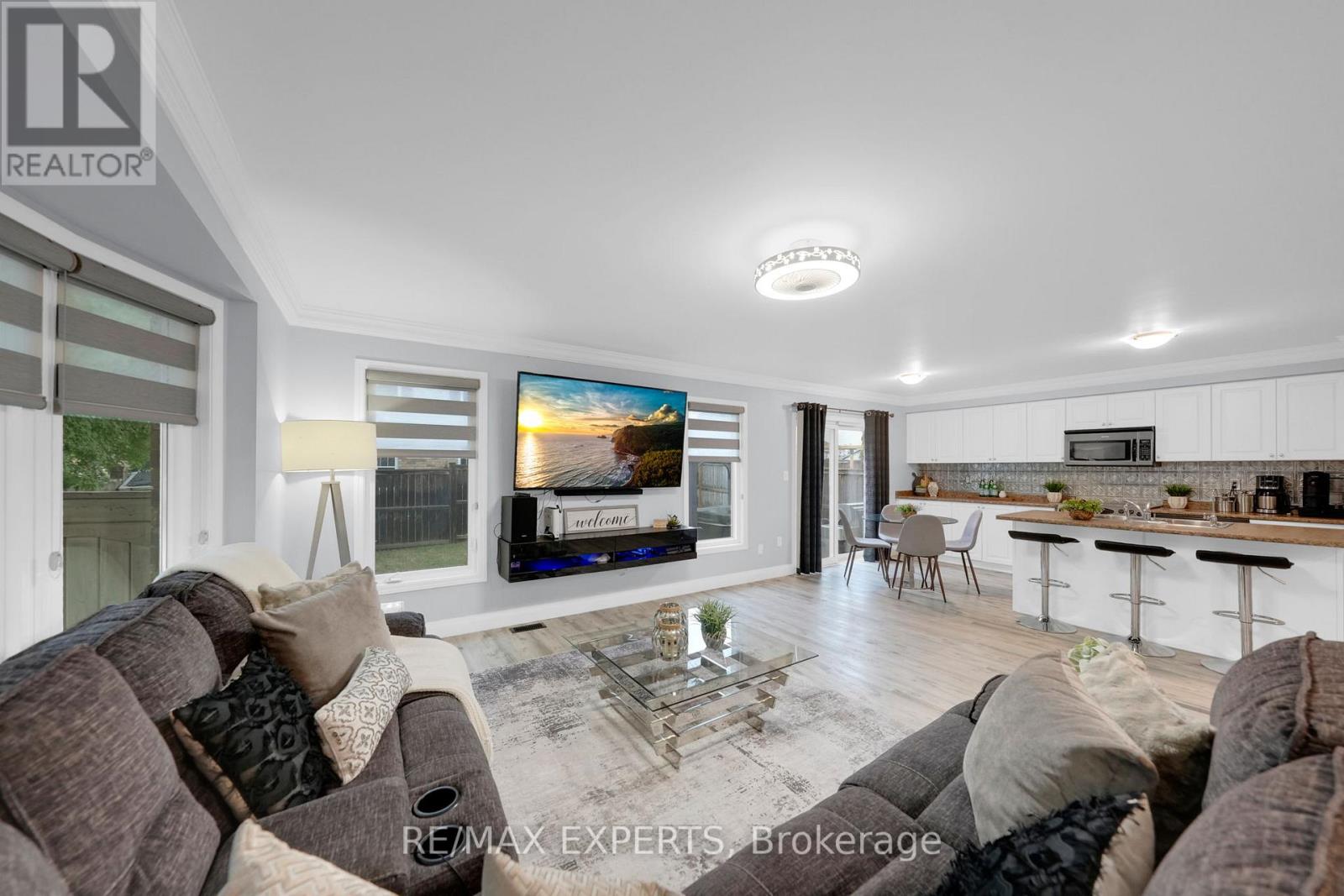 1 Nunn Crescent, New Tecumseth, Ontario  L9R 0C6 - Photo 9 - N12477337