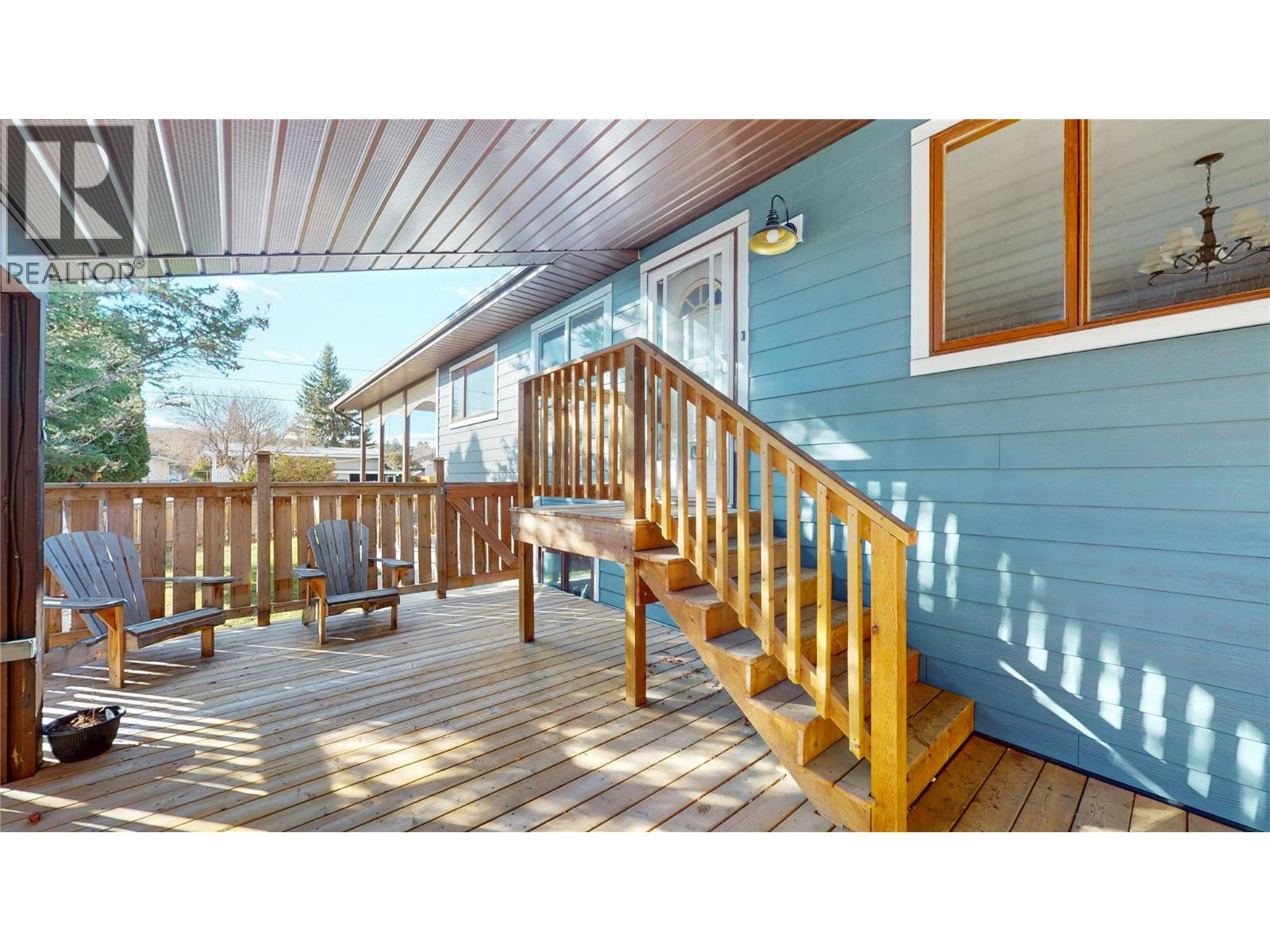 303 5th Street S, Cranbrook, British Columbia V1C 1J5 - Photo 2 - 10366486