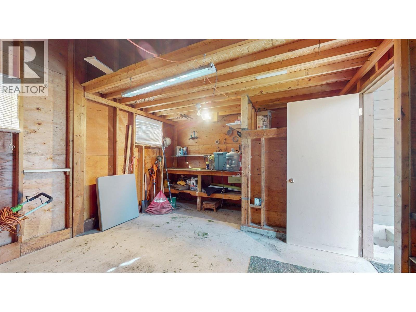 303 5th Street S, Cranbrook, British Columbia V1C 1J5 - Photo 32 - 10366486