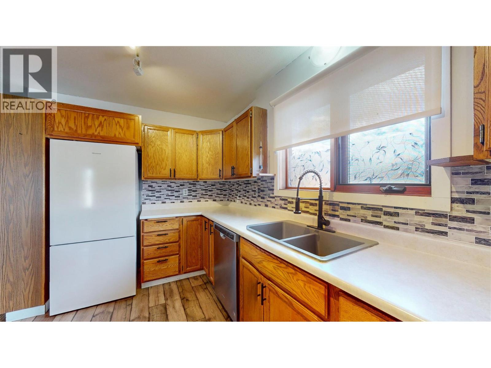 303 5th Street S, Cranbrook, British Columbia V1C 1J5 - Photo 8 - 10366486