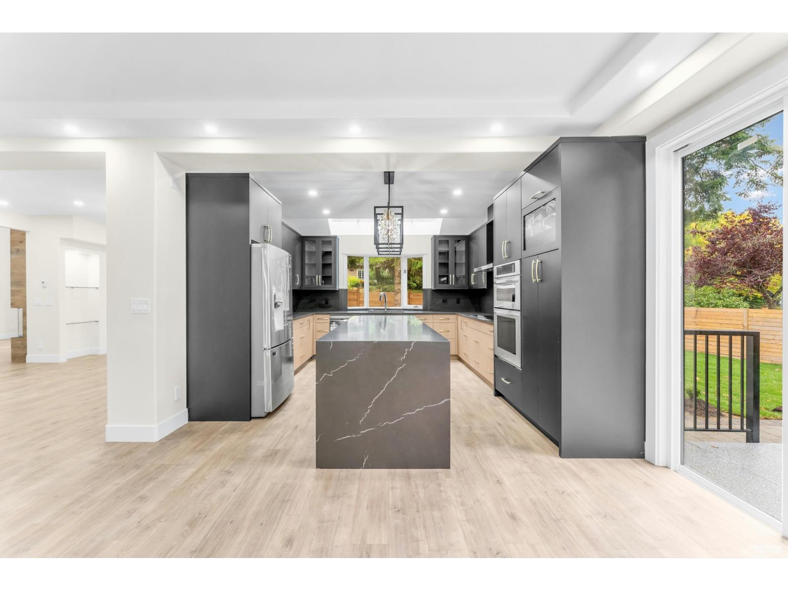 14099 28a Avenue, Surrey, British Columbia  V4P 2H8 - Photo 16 - R3061277