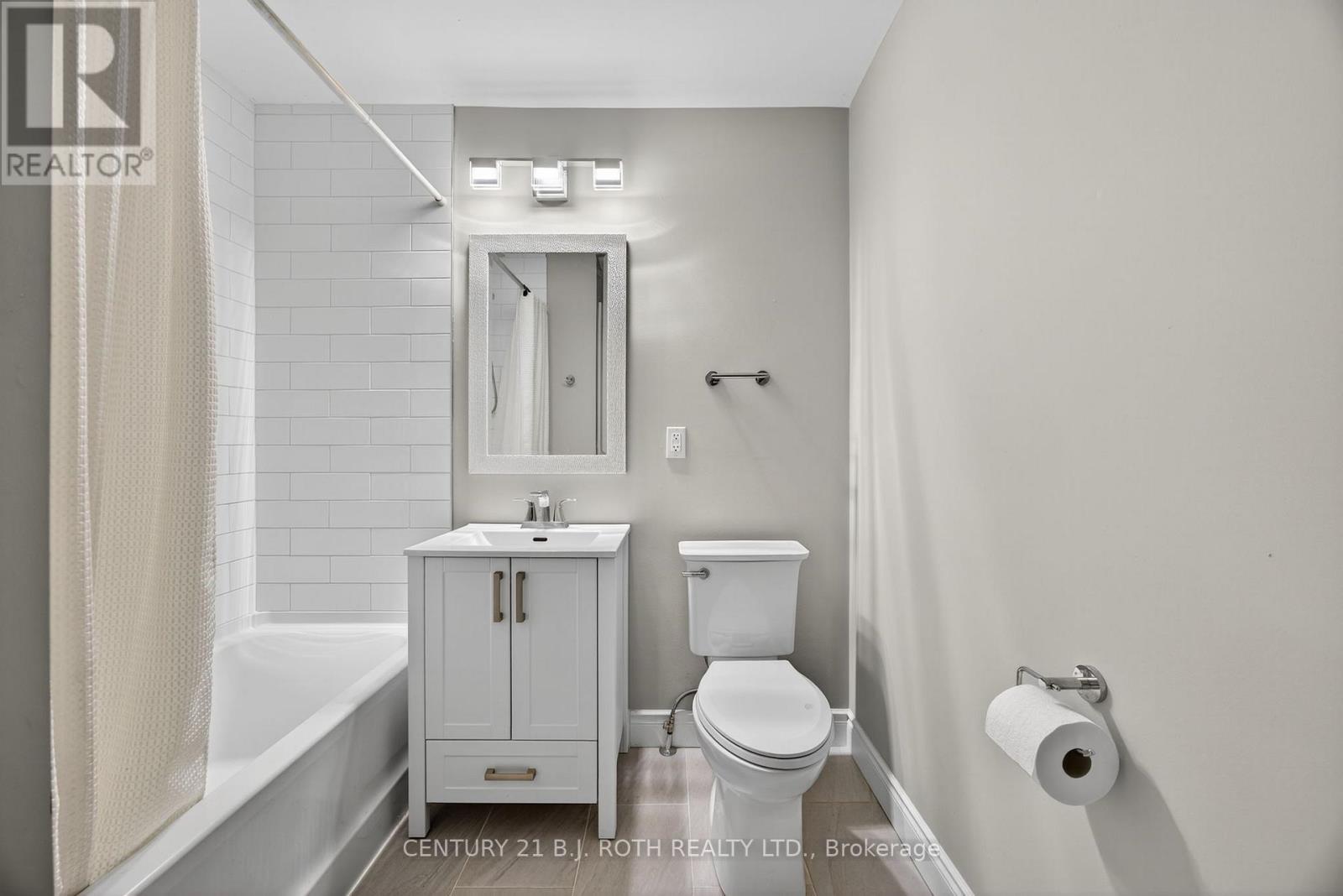 155 Penetang Street, Barrie, Ontario  L4M 1V9 - Photo 19 - S12477316