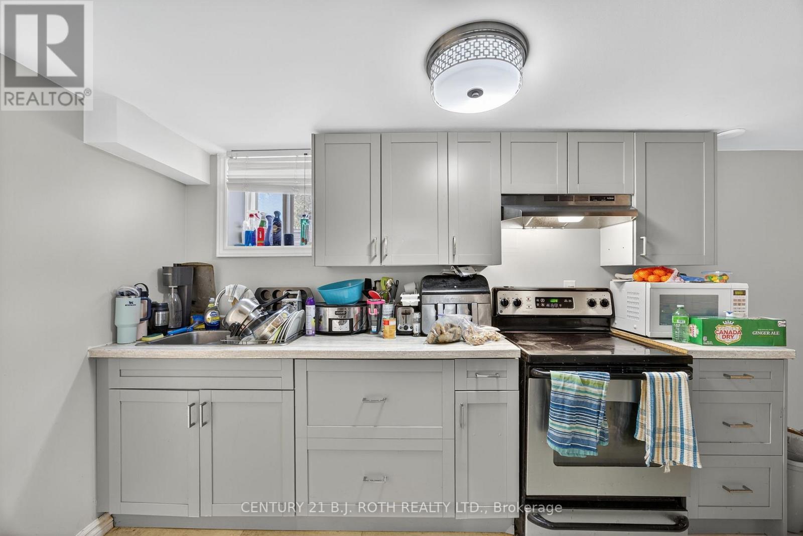 155 Penetang Street, Barrie, Ontario  L4M 1V9 - Photo 23 - S12477316