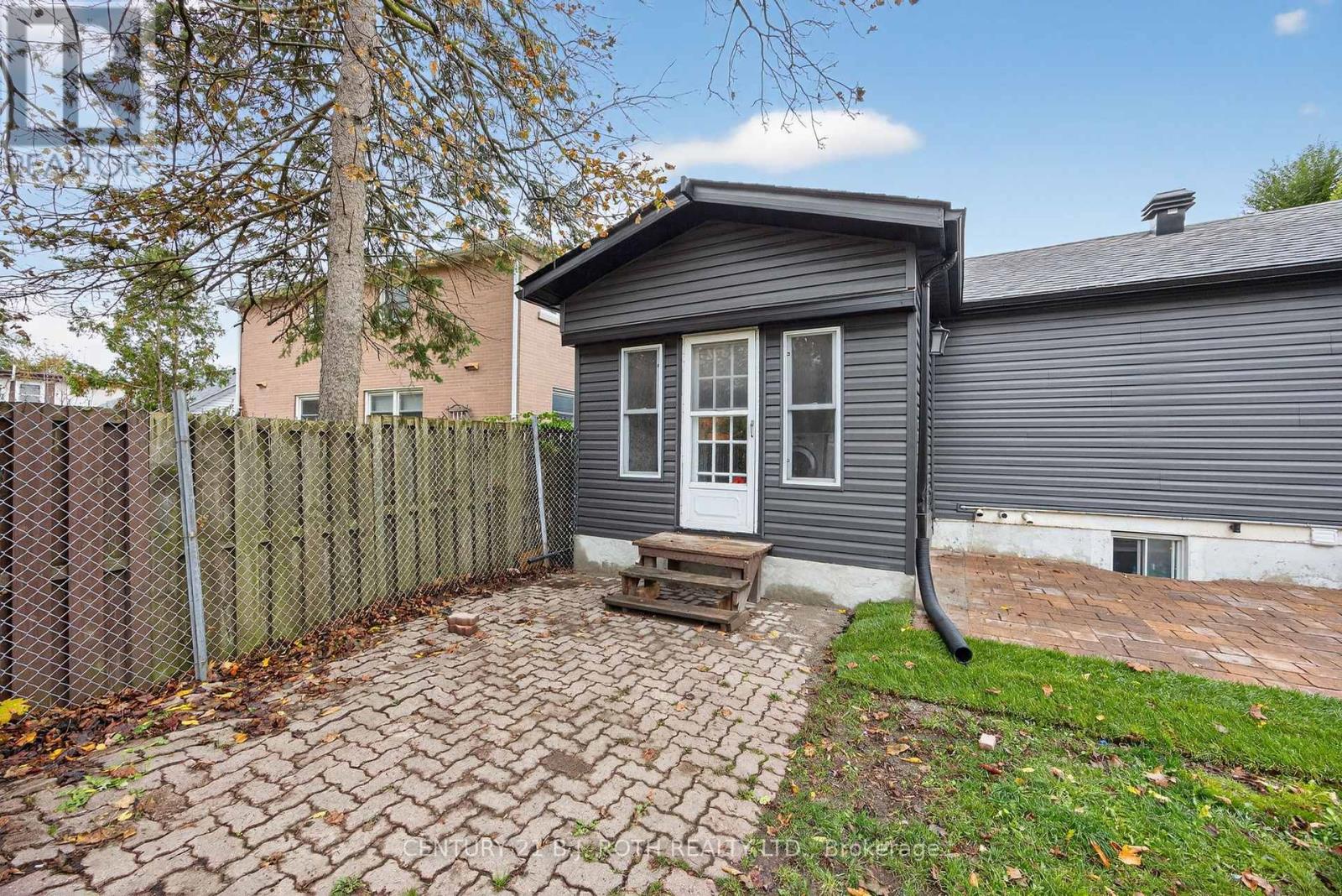 155 Penetang Street, Barrie, Ontario  L4M 1V9 - Photo 26 - S12477316
