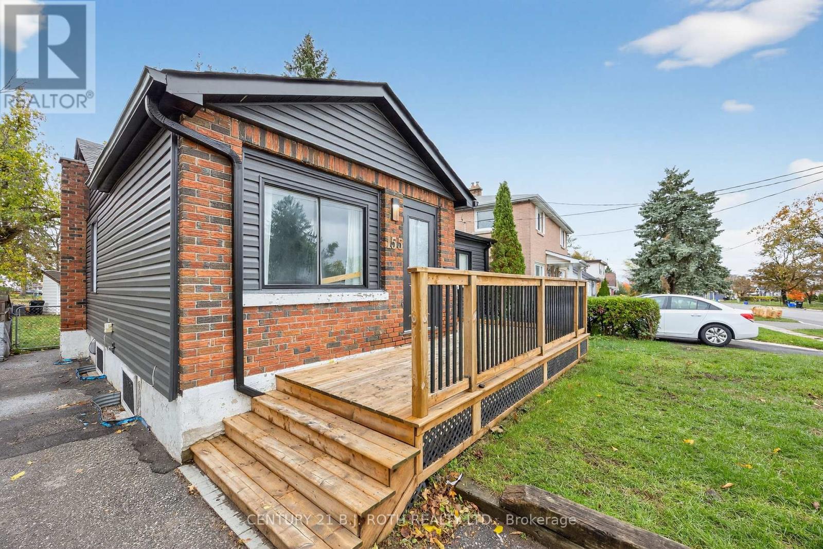 155 Penetang Street, Barrie, Ontario  L4M 1V9 - Photo 3 - S12477316