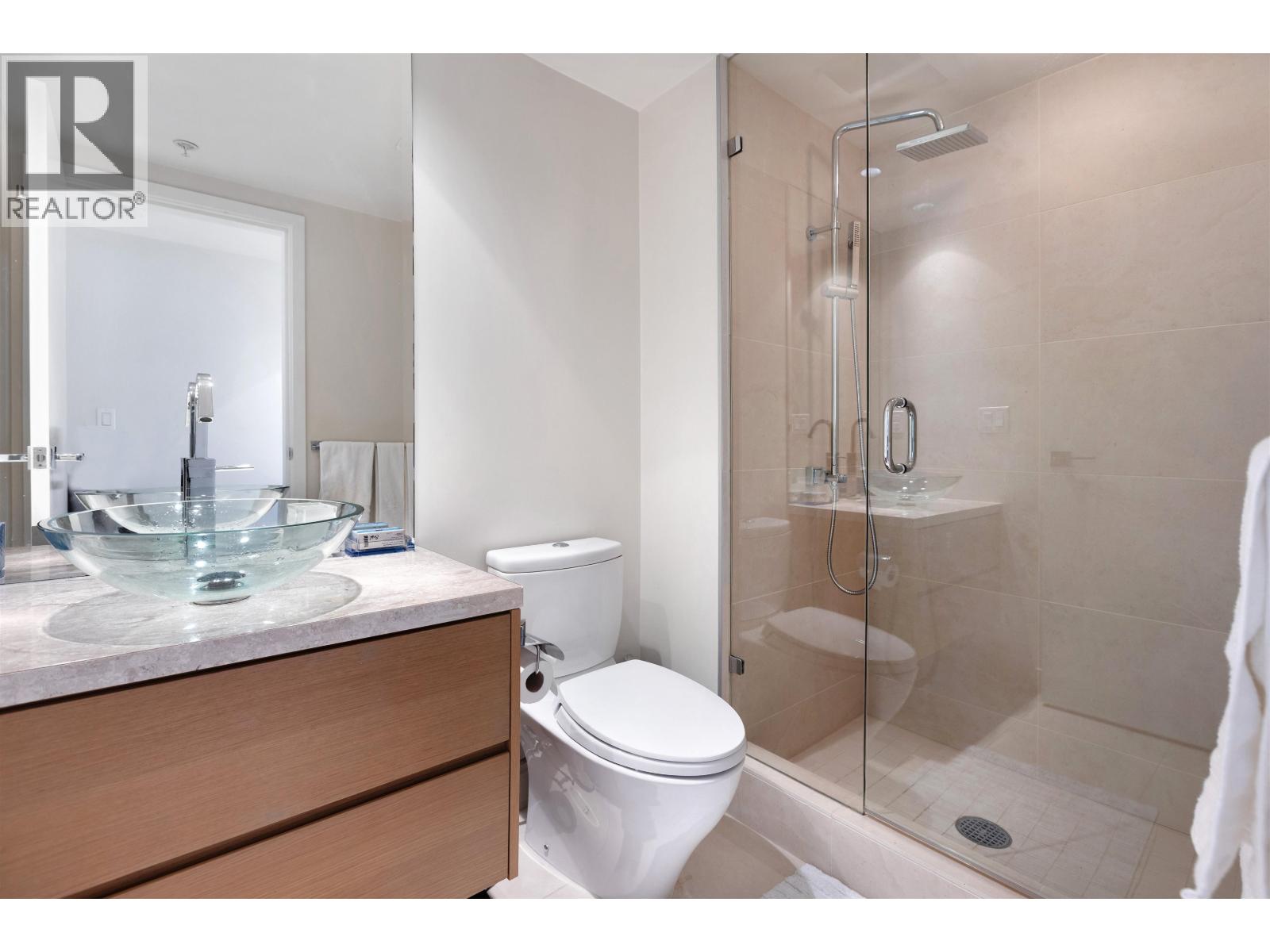 305 8 Smithe Mews, Vancouver, British Columbia  V6B 0A5 - Photo 26 - R3001108