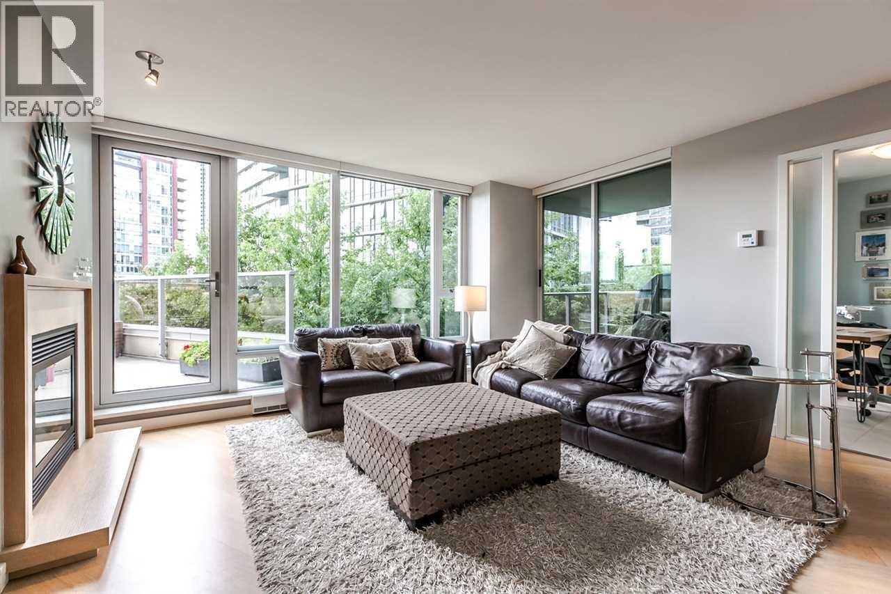 305 8 Smithe Mews, Vancouver, British Columbia  V6B 0A5 - Photo 23 - R3001108