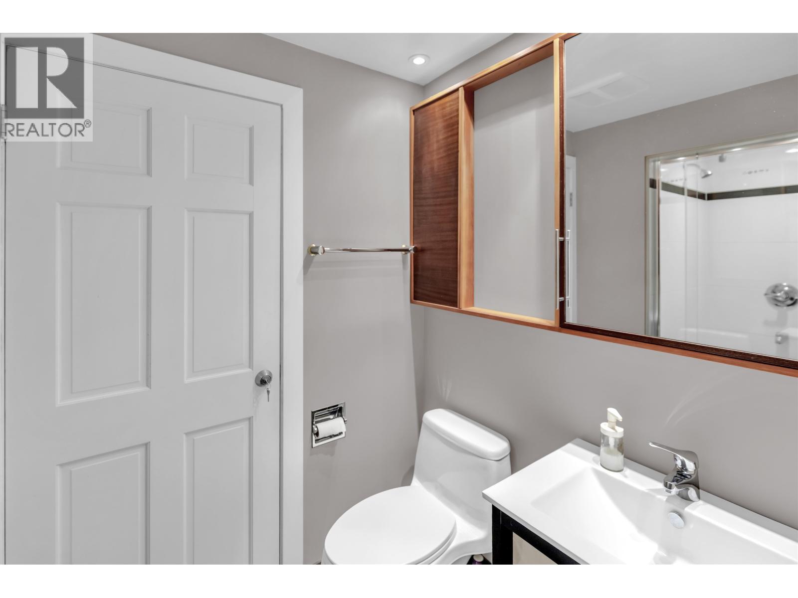 670 Montroyal Boulevard, North Vancouver, British Columbia  V7R 2G3 - Photo 22 - R3009726