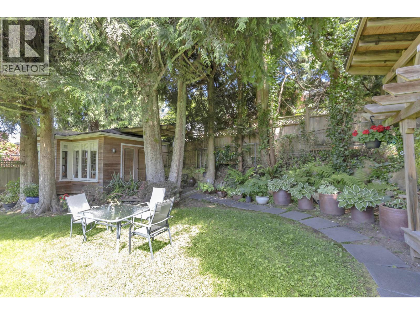 670 Montroyal Boulevard, North Vancouver, British Columbia  V7R 2G3 - Photo 33 - R3009726