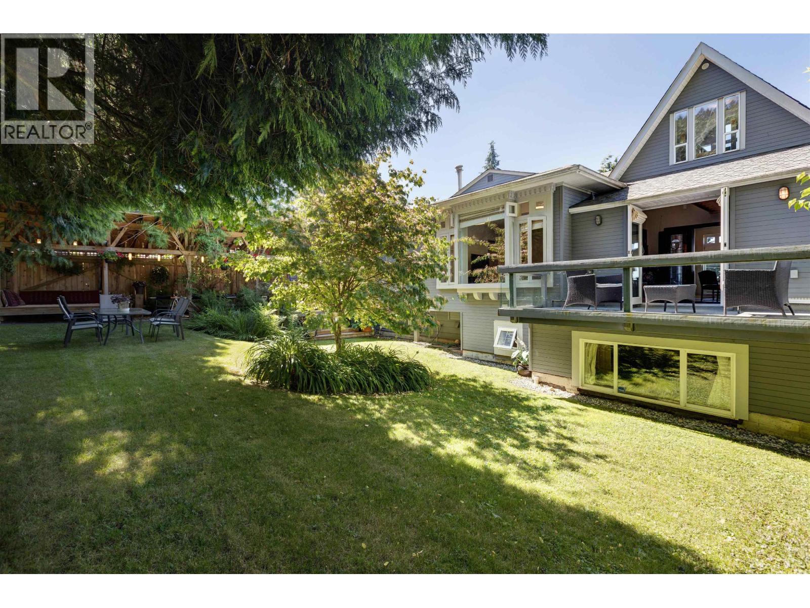 670 Montroyal Boulevard, North Vancouver, British Columbia  V7R 2G3 - Photo 35 - R3009726