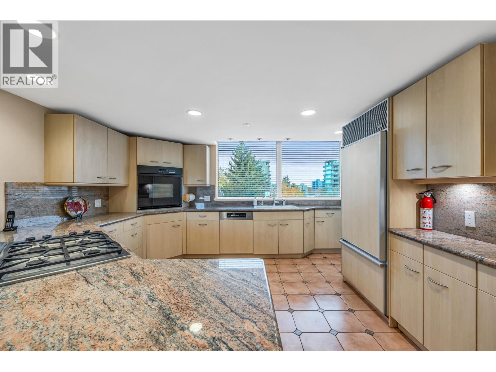 6 1350 W 14th Avenue, Vancouver, British Columbia  V6H 1R1 - Photo 4 - R3061273