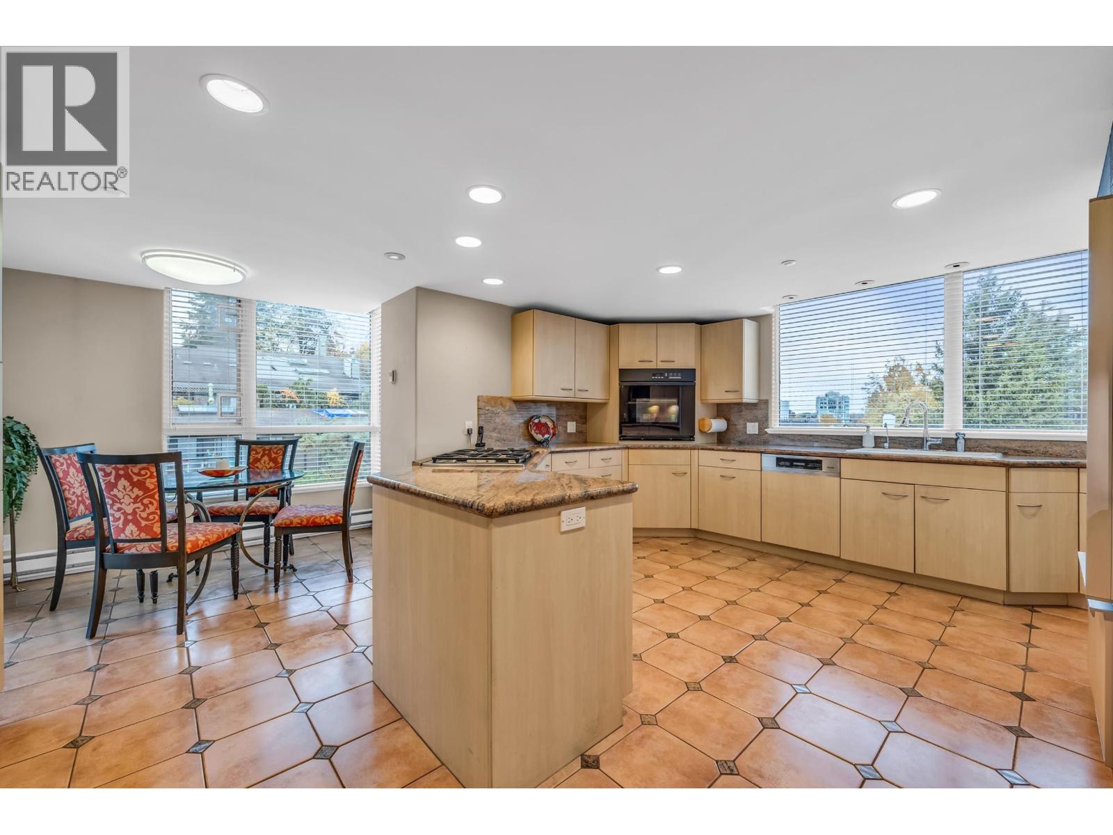 6 1350 W 14th Avenue, Vancouver, British Columbia  V6H 1R1 - Photo 8 - R3061273