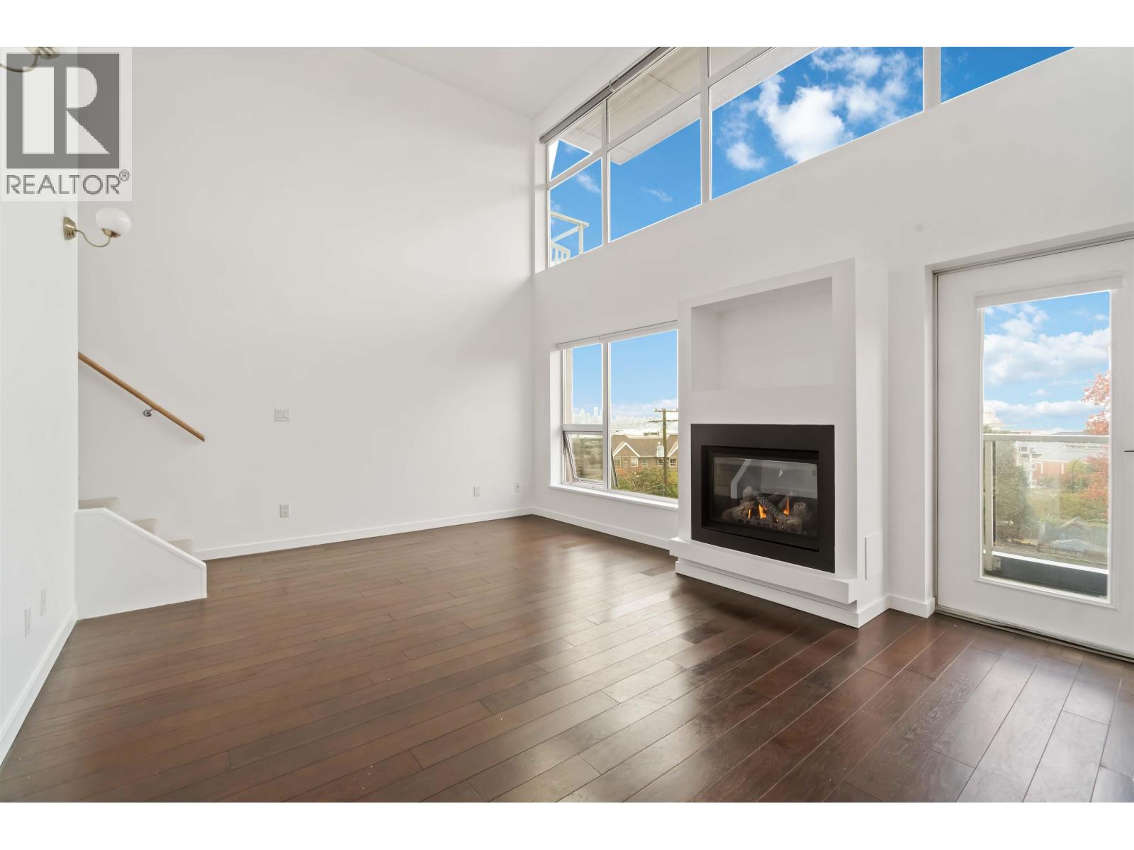 Ph4 1288 Chesterfield Avenue, North Vancouver, British Columbia  V7M 0B1 - Photo 10 - R3061275
