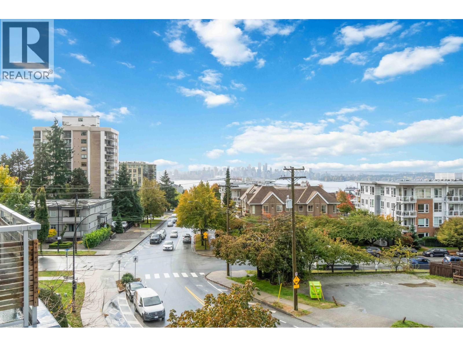 Ph4 1288 Chesterfield Avenue, North Vancouver, British Columbia  V7M 0B1 - Photo 3 - R3061275