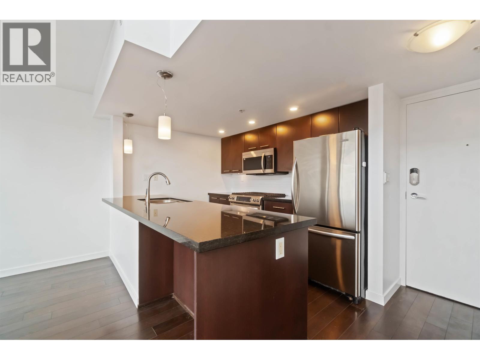 Ph4 1288 Chesterfield Avenue, North Vancouver, British Columbia  V7M 0B1 - Photo 4 - R3061275